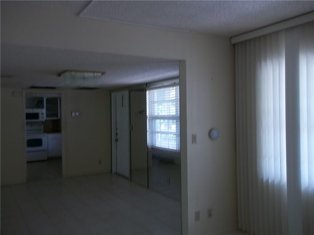 PALM AIRE C C - Residential