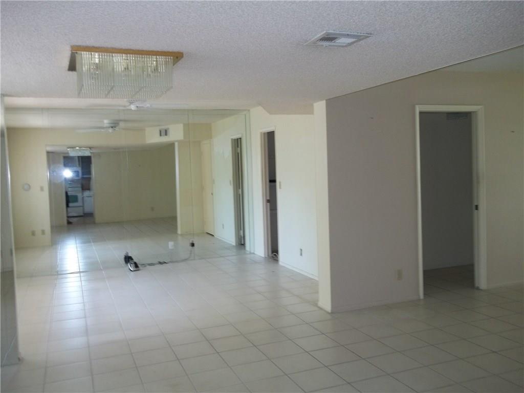 PALM AIRE C C - Residential