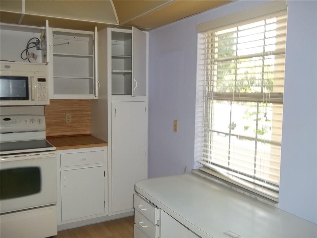 PALM AIRE C C - Residential