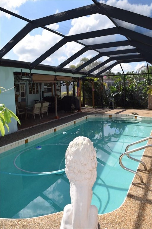 PASADENA LAKES - Residential