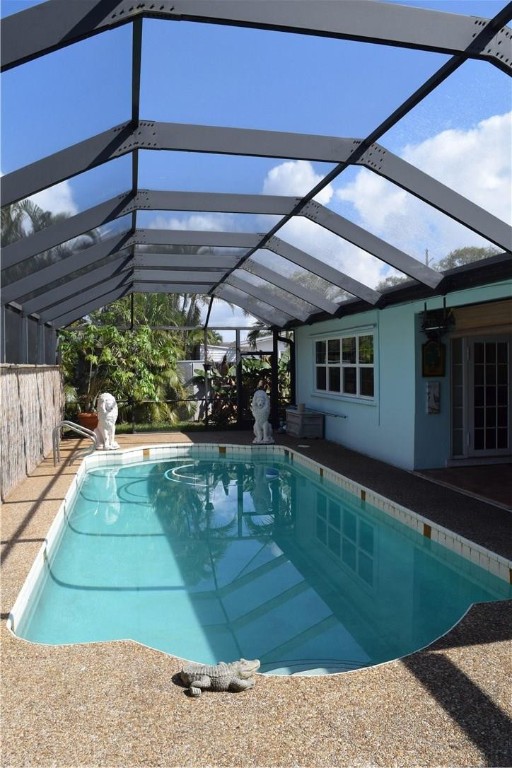 PASADENA LAKES - Residential