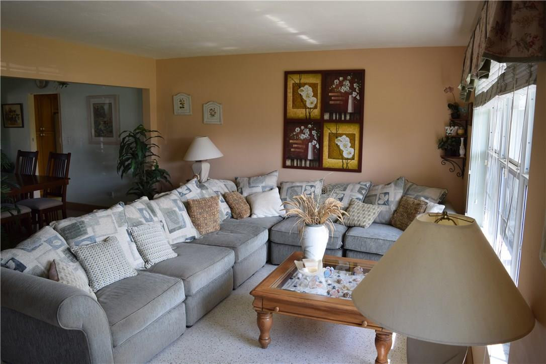 PASADENA LAKES - Residential