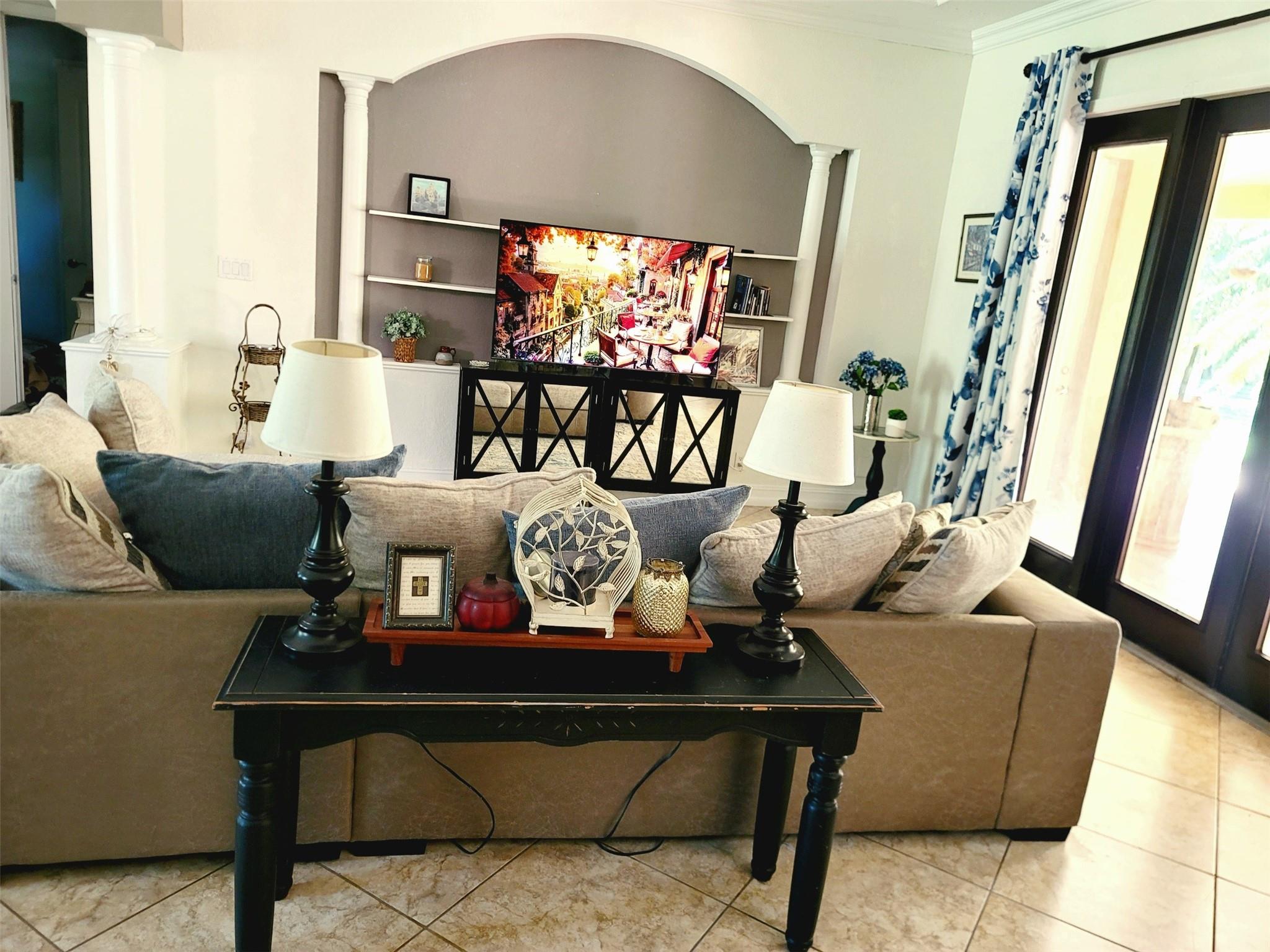 Acreage & Unrec - Residential