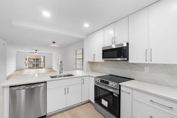 2925 SW 22ND AVE # 2080, DELRAY BEACH, FL 33445 - Image 4069b14f46e509deafa9abc366aaa1a7/1524910844