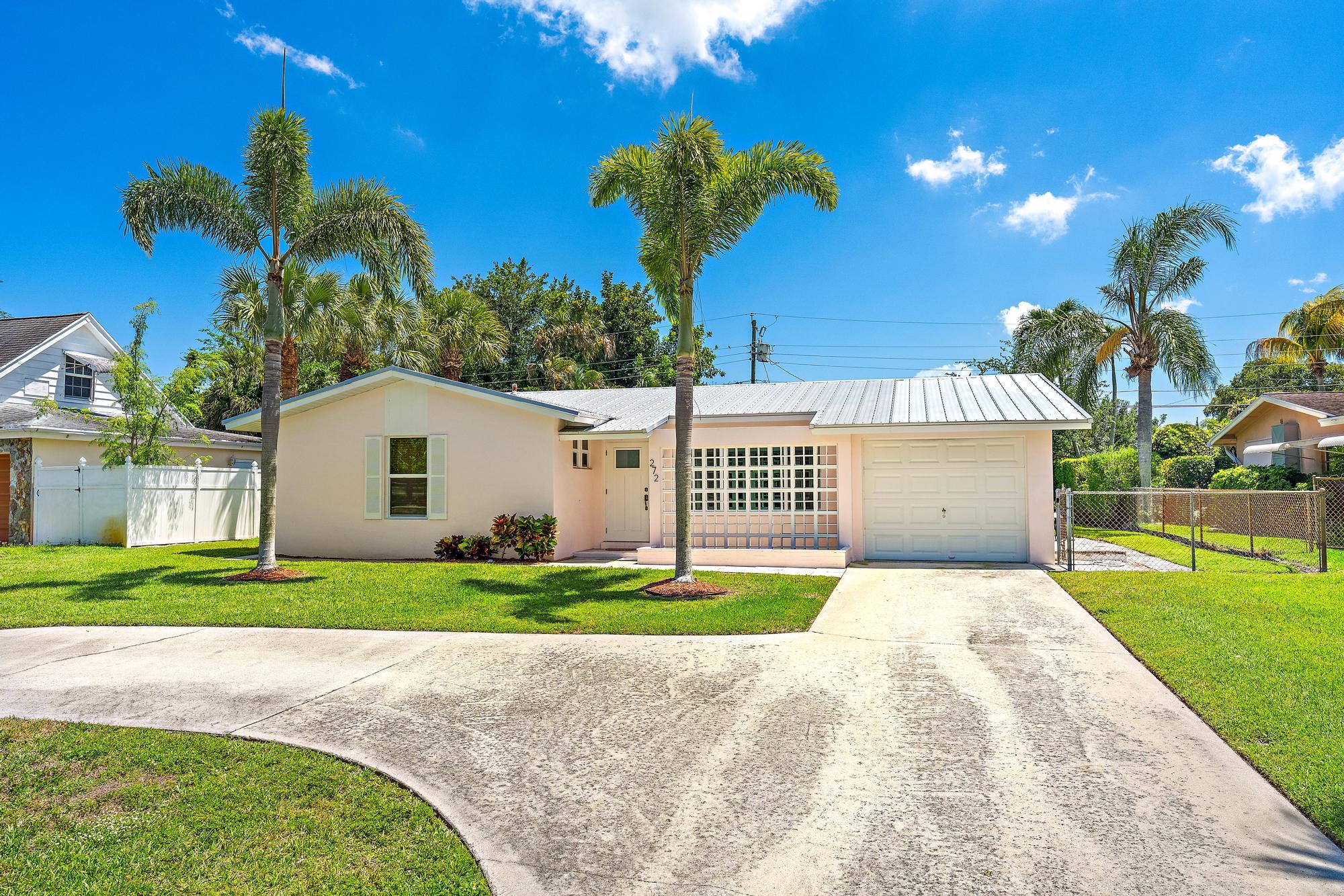 PALM BEACH GARDENS ESTATES - Residential Lease