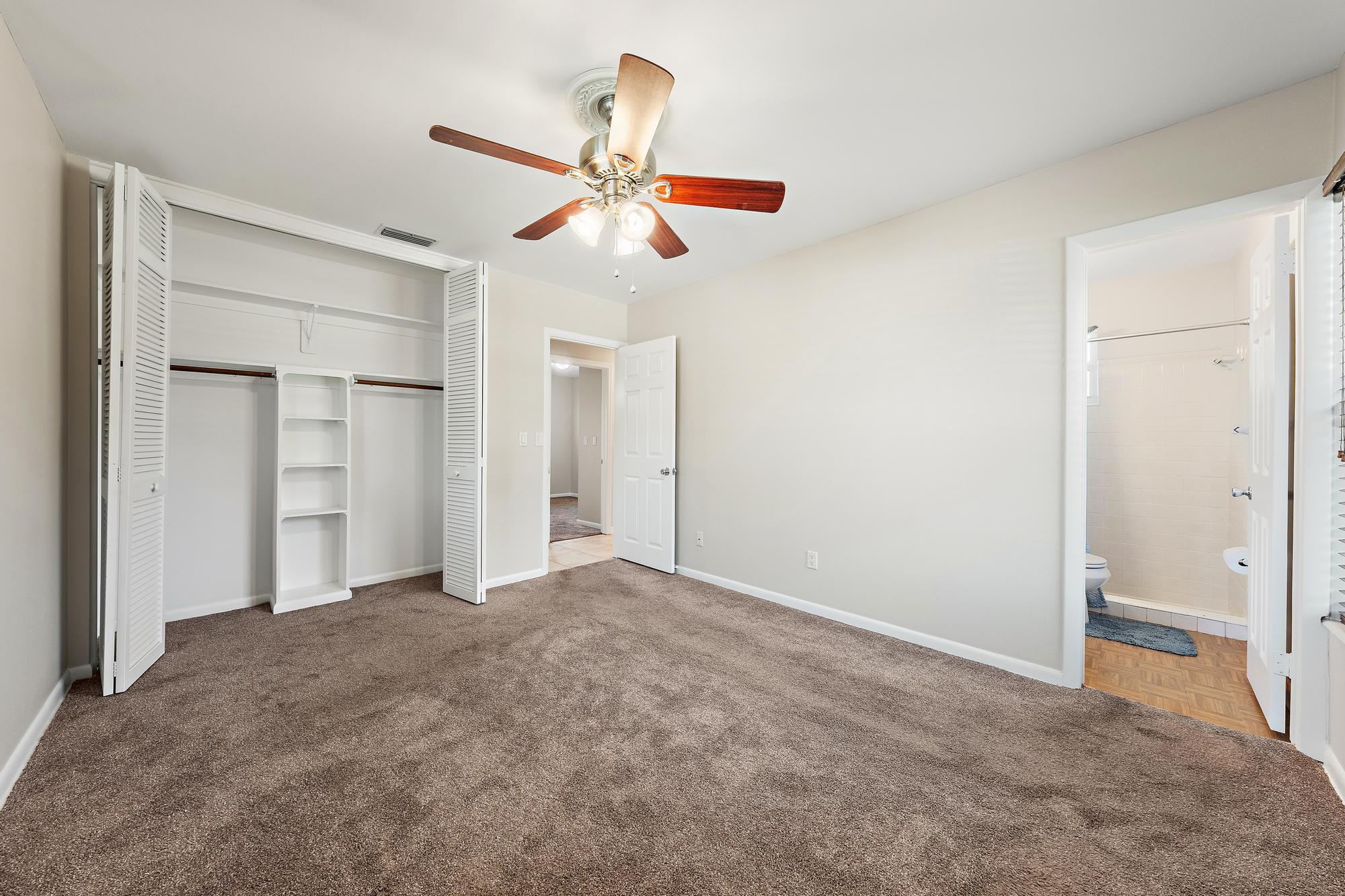 PALM BEACH GARDENS ESTATES - Residential Lease