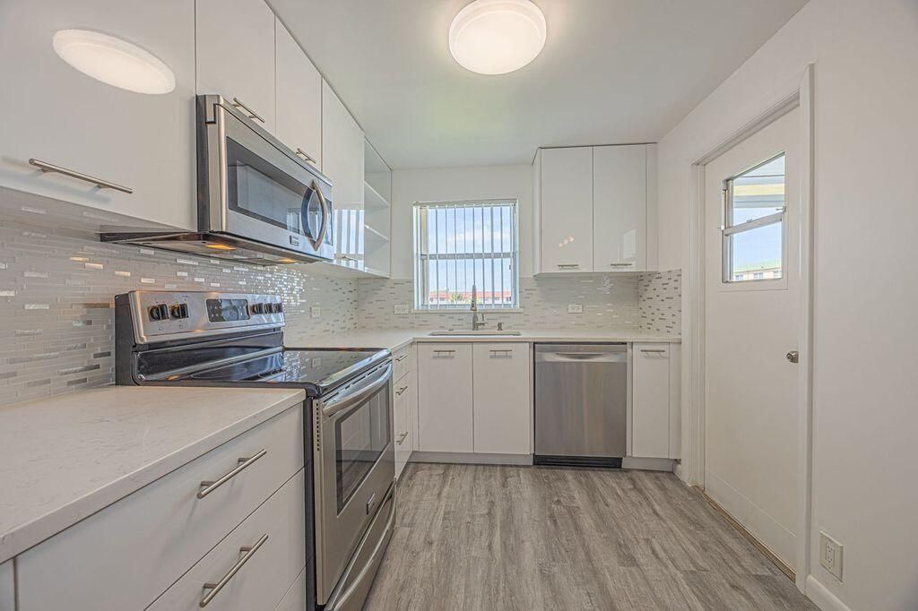 Photo of 808 SE 7 Street #305, Deerfield Beach, FL 33441 (MLS # R11146181)