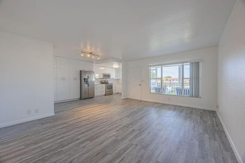 Tiny photo for 808 SE 7 Street #305, Deerfield Beach, FL 33441 (MLS # R11146181)