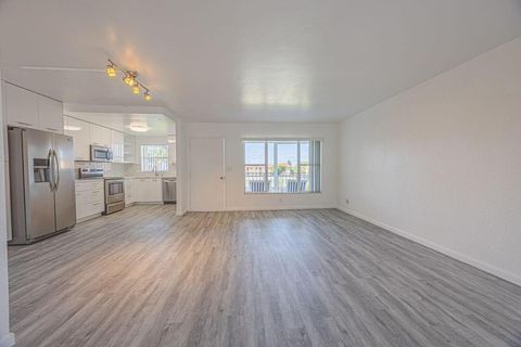Tiny photo for 808 SE 7 Street #305, Deerfield Beach, FL 33441 (MLS # R11146181)