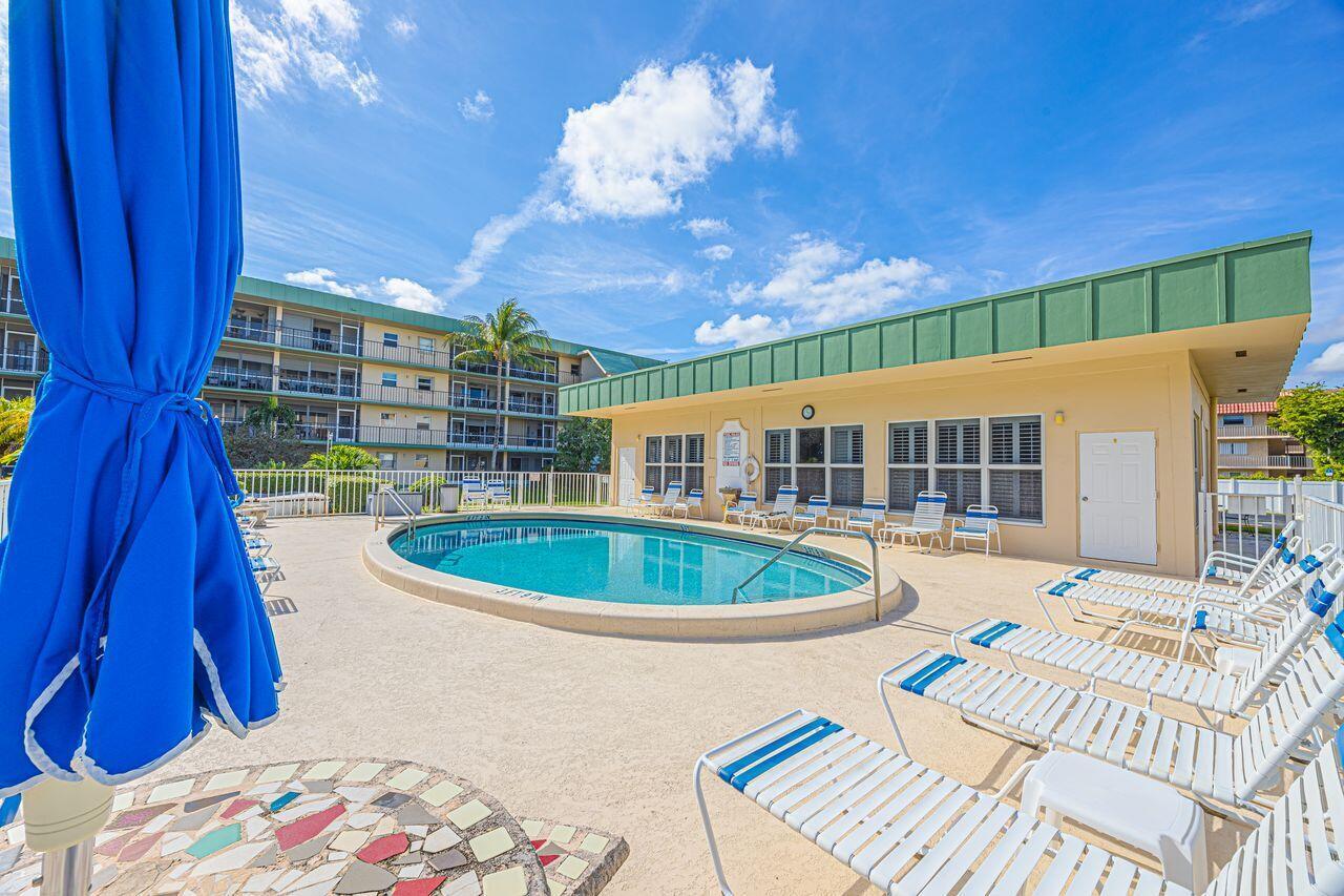 HAMPTON GARDENS - Residential