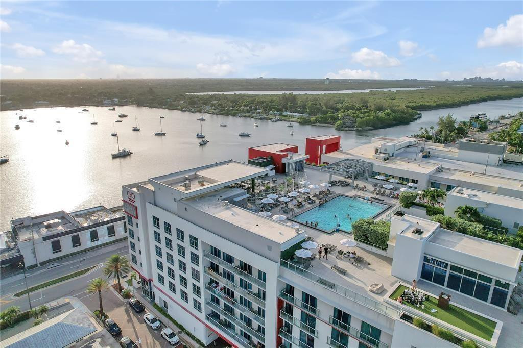 COSTA HOLLYWOOD CONDO - Residential
