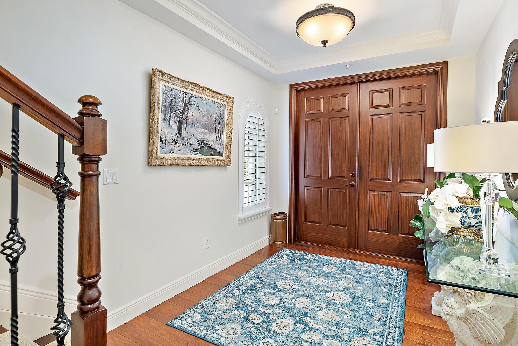 126 Tierra Lane 2, Jupiter, FL, 33477/$1,749,000 4 126 Tierra Lane 2