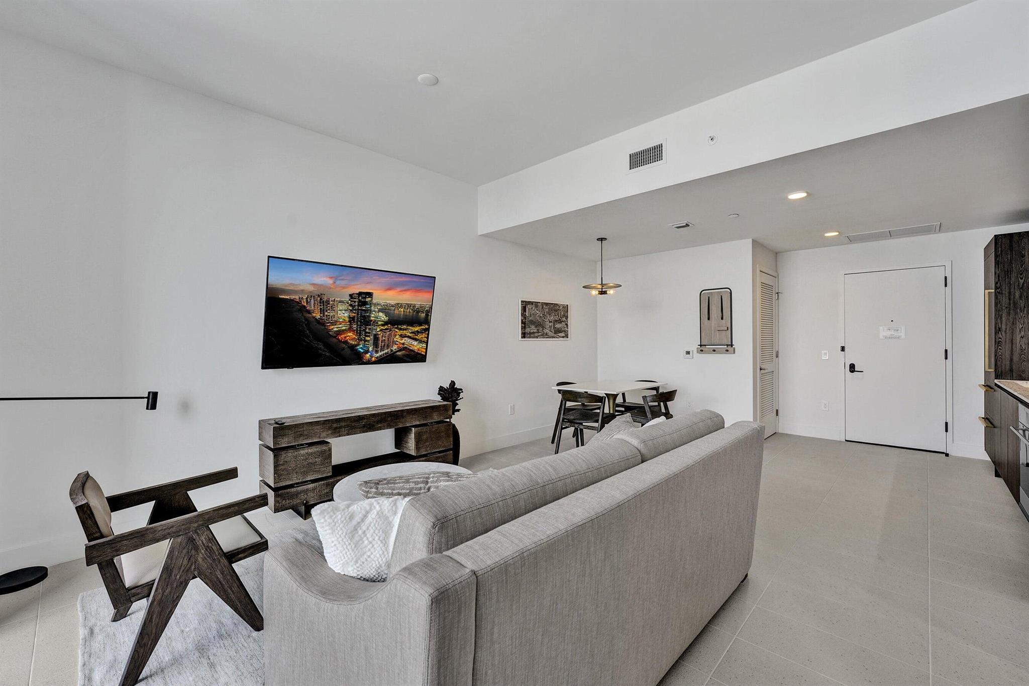 View photos, virtual tours, details... 159 NE 6th Street 4813