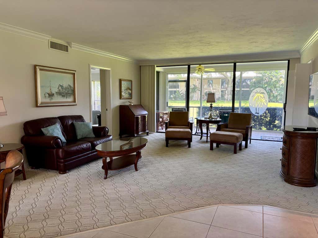 Photo of 3 SE Turtle Creek Drive, Tequesta, FL 33469 (MLS # B26056078)
