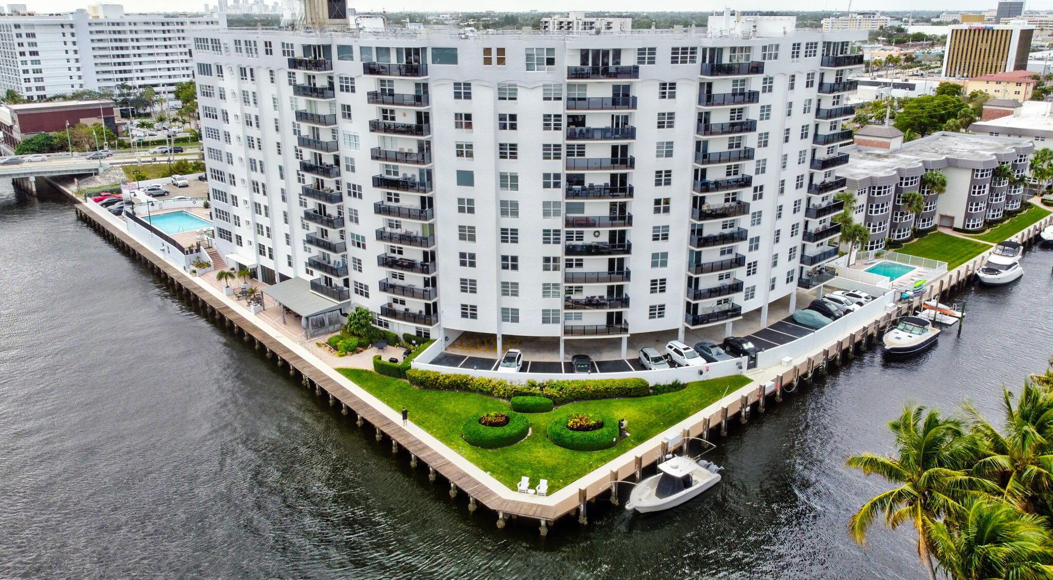 5100 Dupont Boulevard 7e