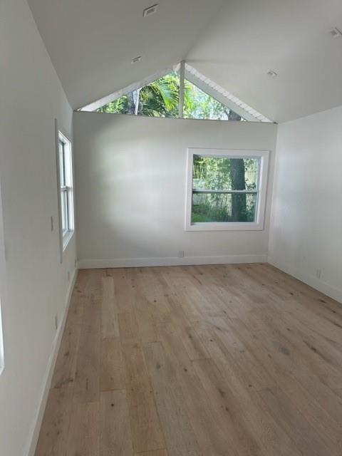 View photos, virtual tours, details... 622 SE 6th Ct