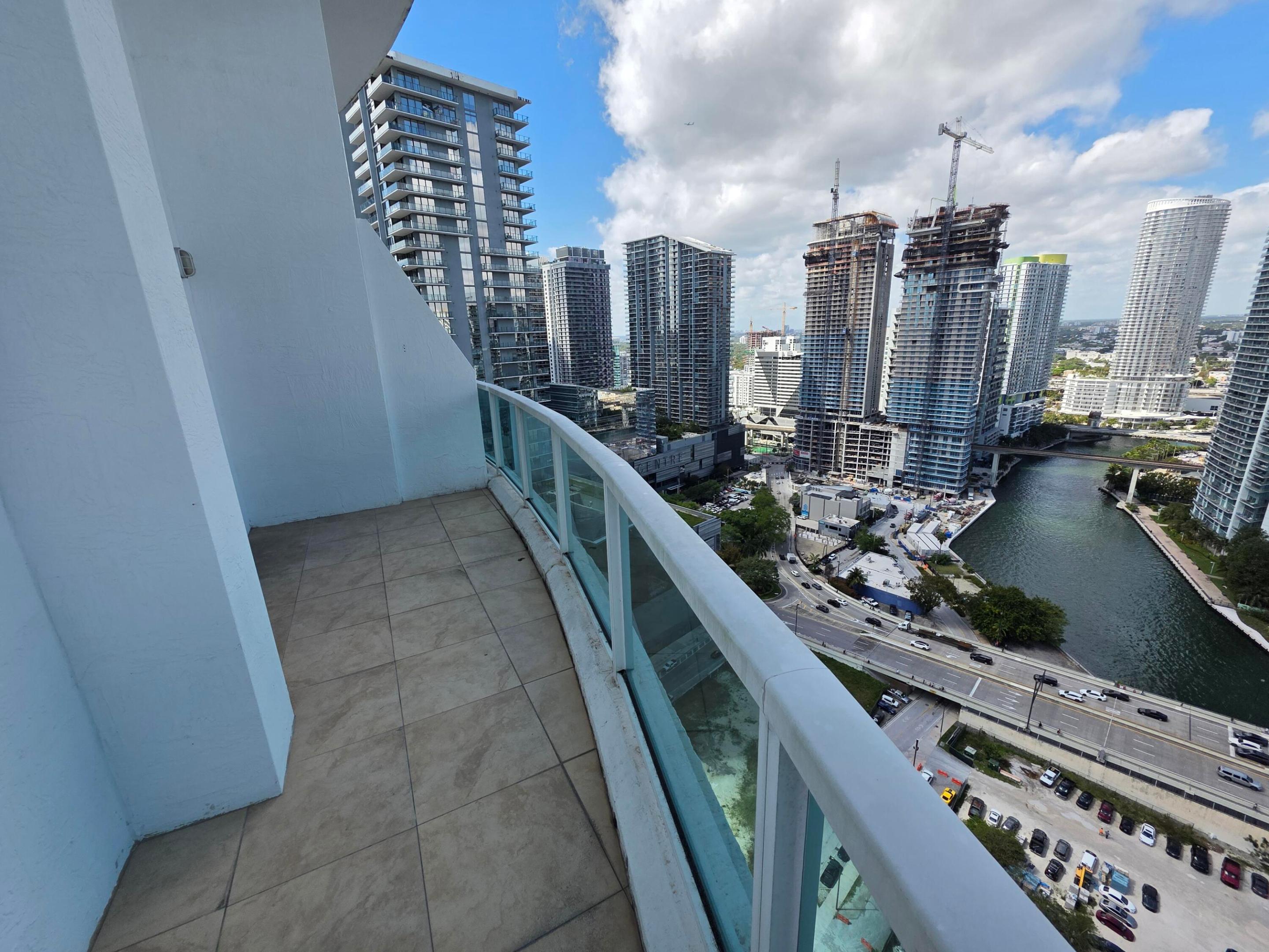 BRICKELL ON THE RIVER S TWR CONDO - Residential Lease
