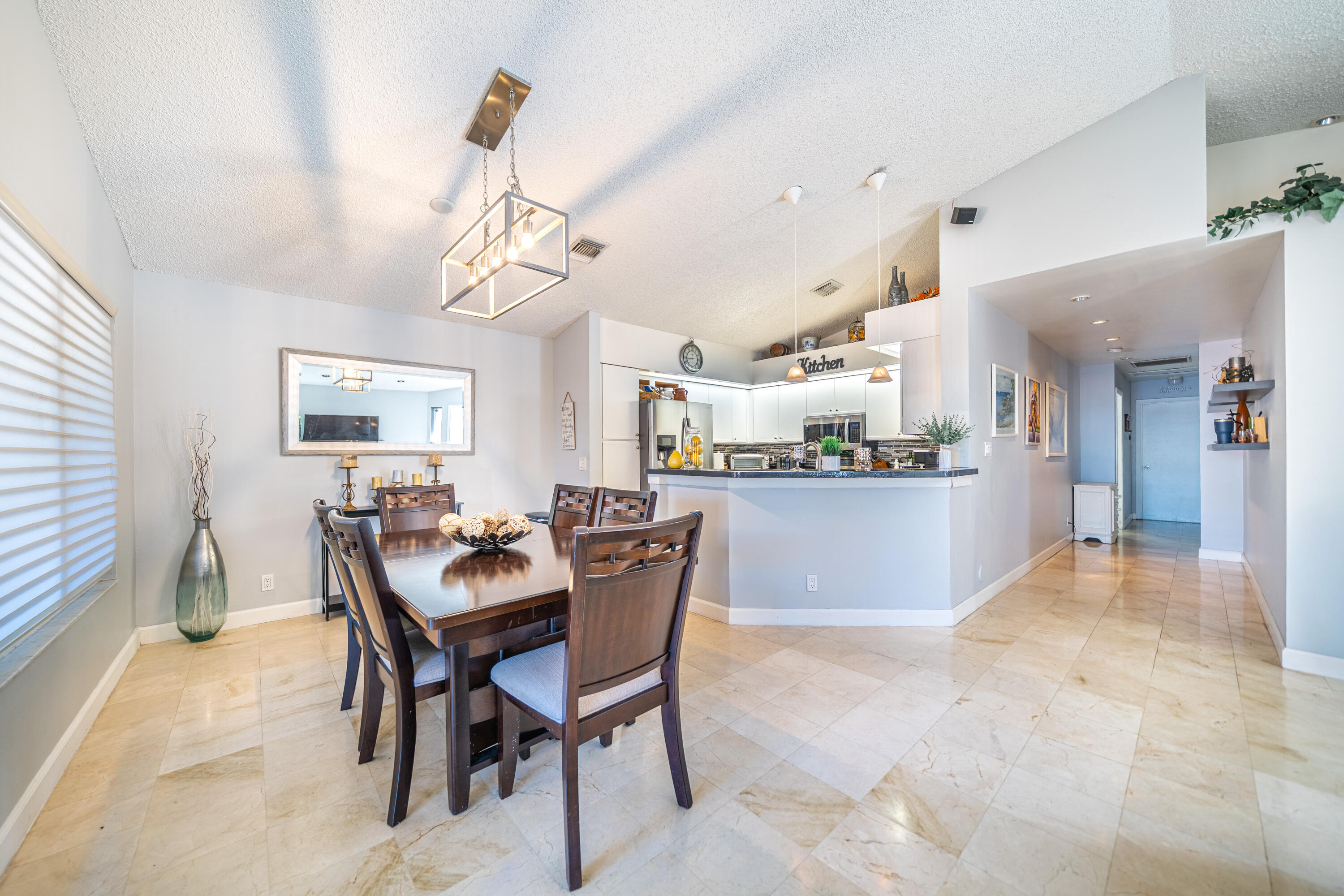 LAKEVIEW HOMES AT - Residential