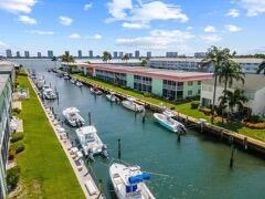 Photo of 117 Lehane Terrace #210, North Palm Beach, FL 33408 (MLS # R11169231)