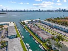 HAMPSHIRE ARMS CONDO APTS LT 181 (LESS W 8.5 FT) A - Residential