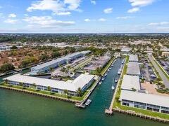 HAMPSHIRE ARMS CONDO APTS LT 181 (LESS W 8.5 FT) A - Residential