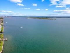 HAMPSHIRE ARMS CONDO APTS LT 181 (LESS W 8.5 FT) A - Residential