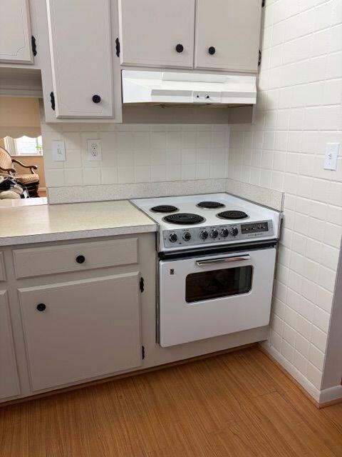 LAKE CLARKE GARDENS CONDO 10 - Residential