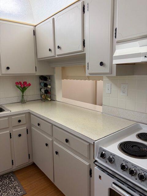 LAKE CLARKE GARDENS CONDO 10 - Residential