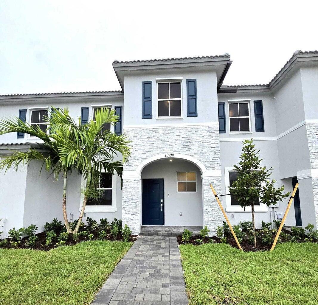 PARADISE PINES - Residential Lease