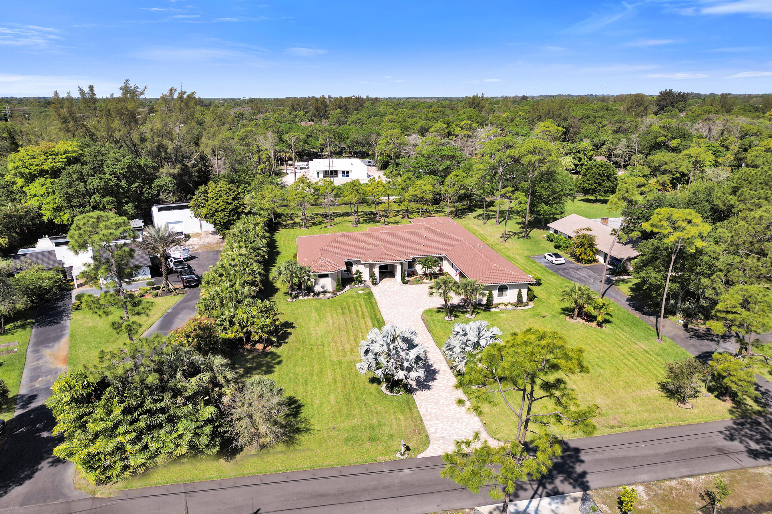 PINE TREE ESTATES - Residential