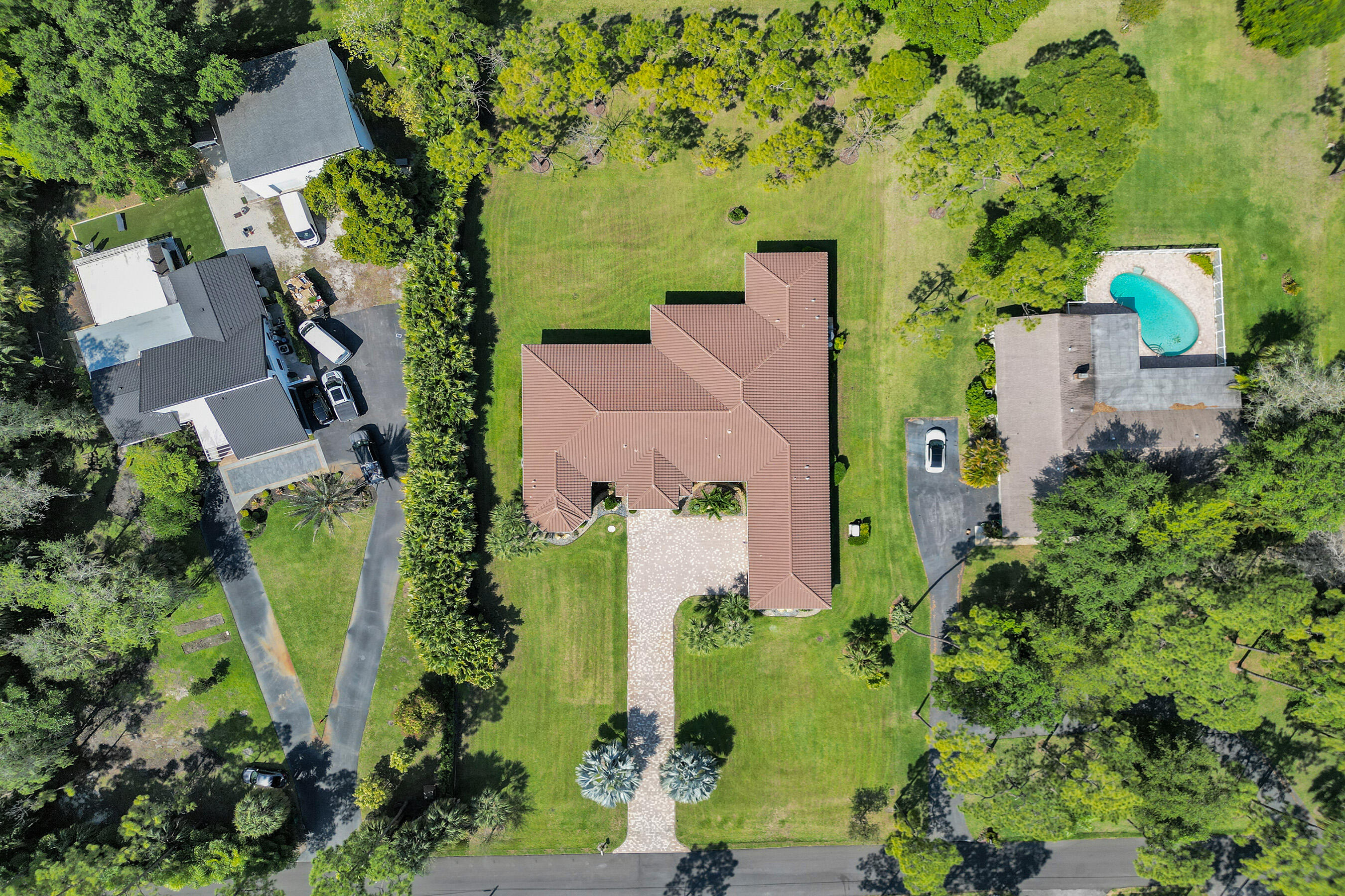 PINE TREE ESTATES - Residential