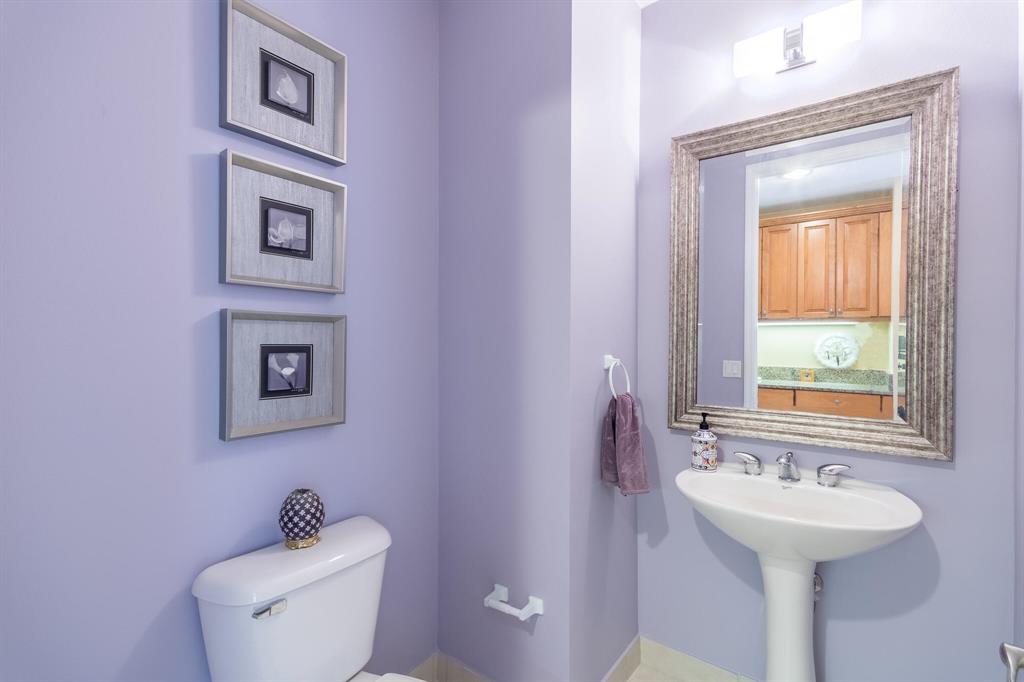 HARBOUR OAKS - Residential