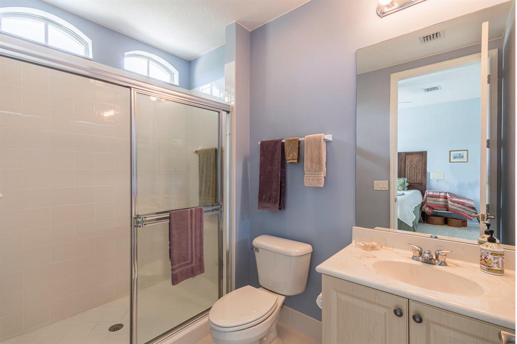 HARBOUR OAKS - Residential