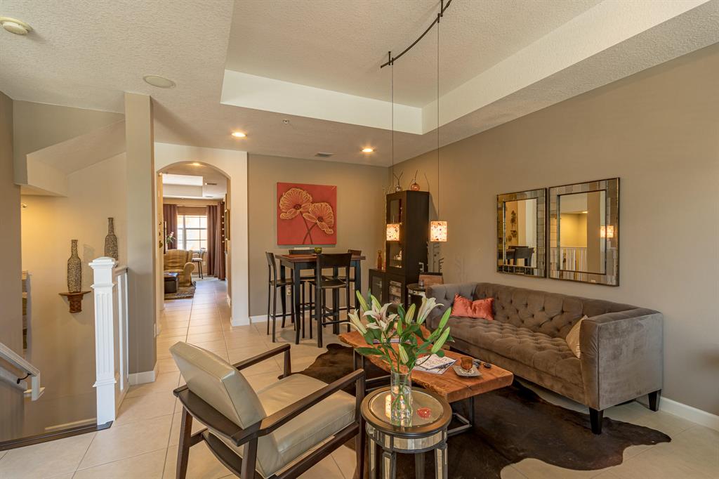 HARBOUR OAKS - Residential