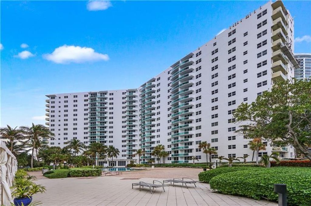 Photo of 3001 S Ocean Dr #439, Hollywood, FL 33019 (MLS # F10317696)