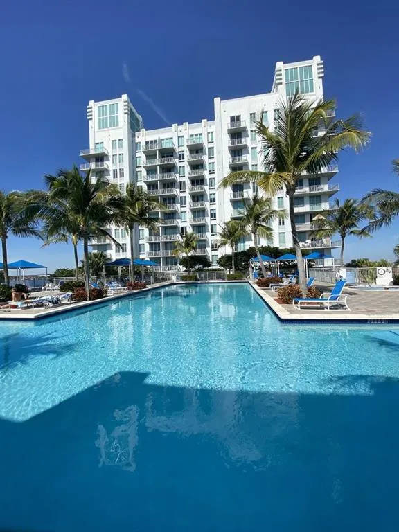 300 S Australian Ave Unit 618