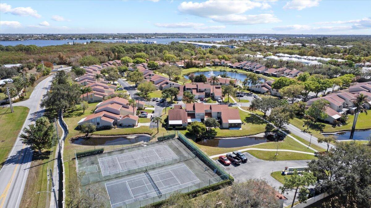 THE CROSSINGS - Residential