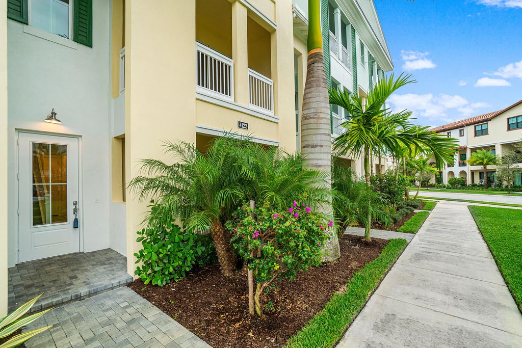 Photo of 4122 Faraday Way, Palm Beach Gardens, FL 33418 (MLS # R10868276)