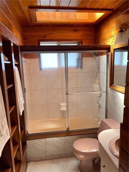 Fairfax Brolliar Add Sec - Residential Lease