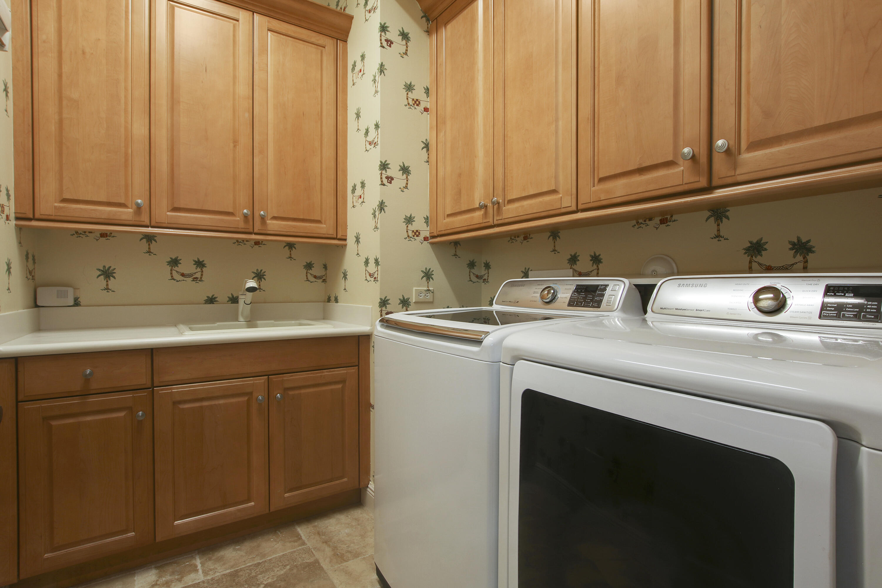 GOLF COURSE ADD TO VILLAGE OF NORTH PALM BEACH - Residential