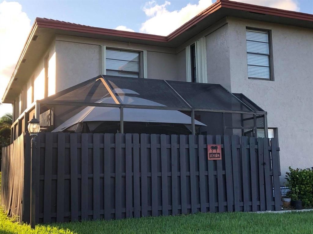 Photo of 1437 SW 25th Place #C, Boynton Beach, FL 33426 (MLS # R10664674)