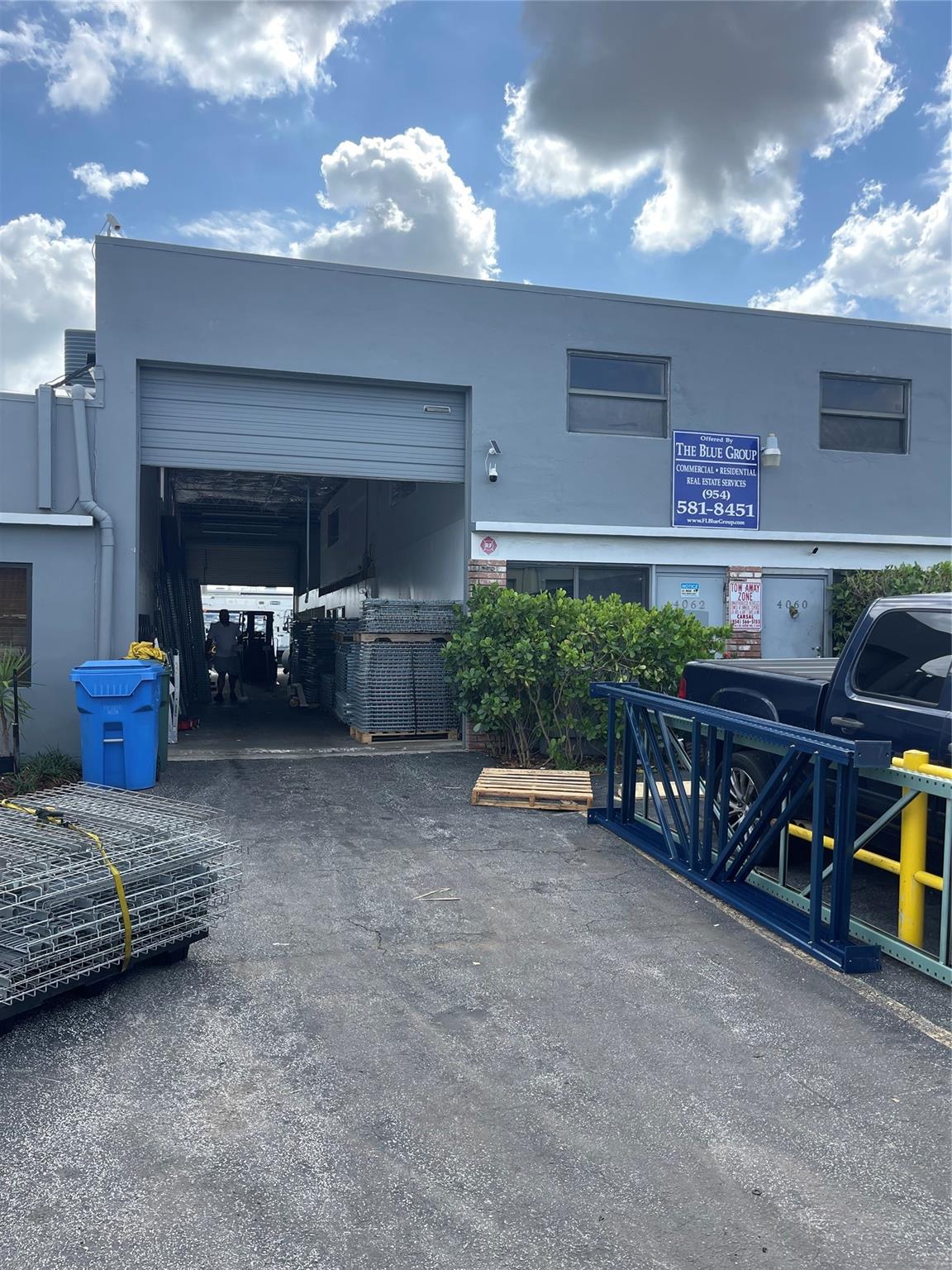 Fully air conditioned Warehouse space with full kitchen, bathroom, mezzanine and small storage yard. Industrial zoning. Front and rear overhead doors.