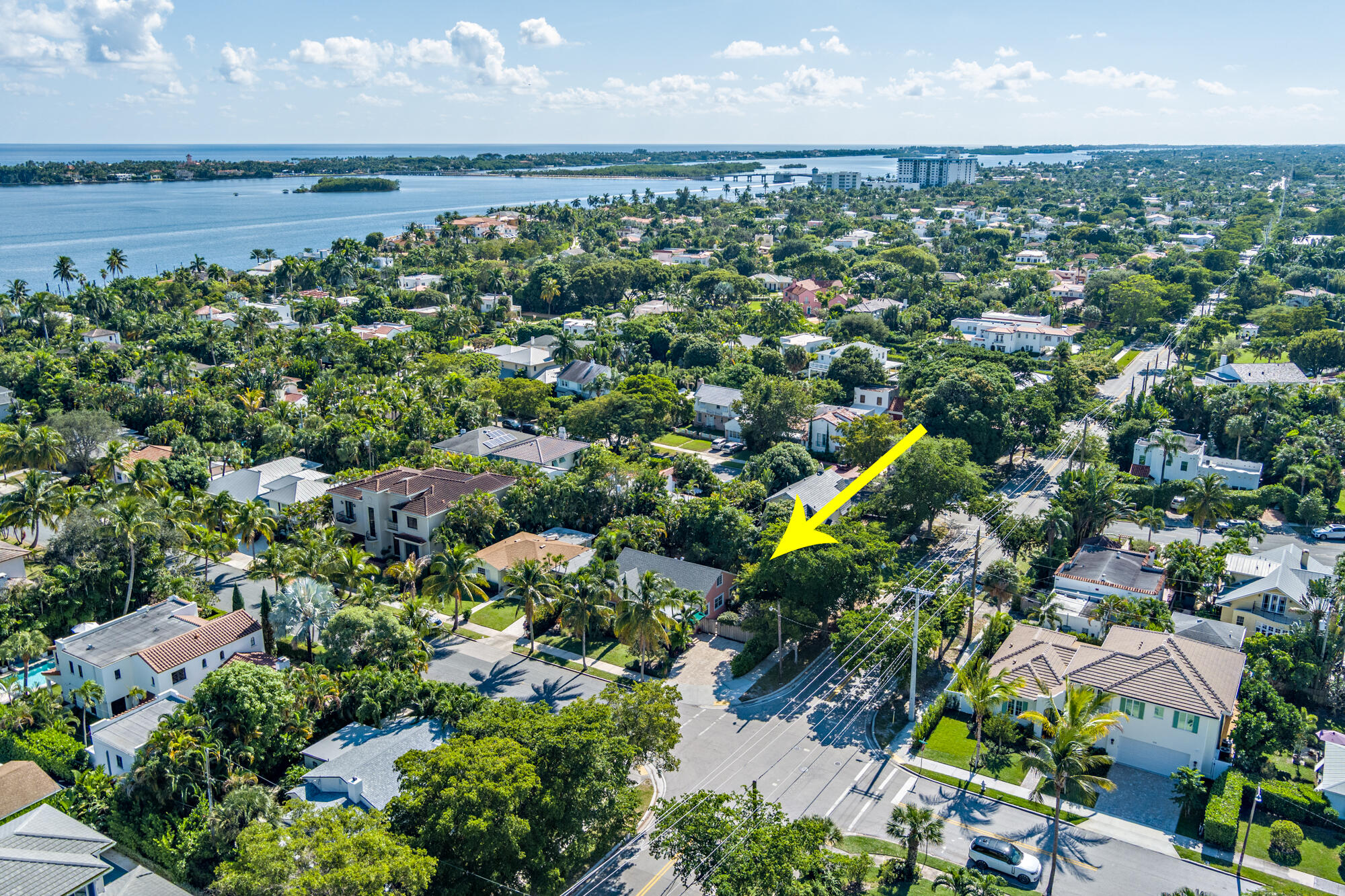 EL CID COURT IN - Land