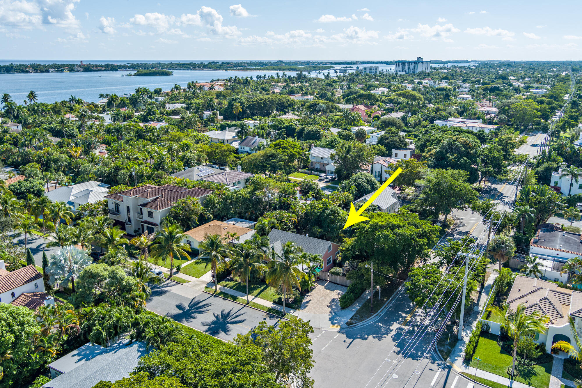 EL CID COURT IN - Land