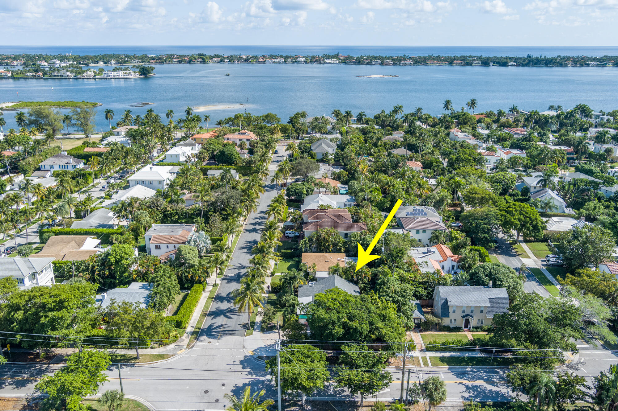 EL CID COURT IN - Land