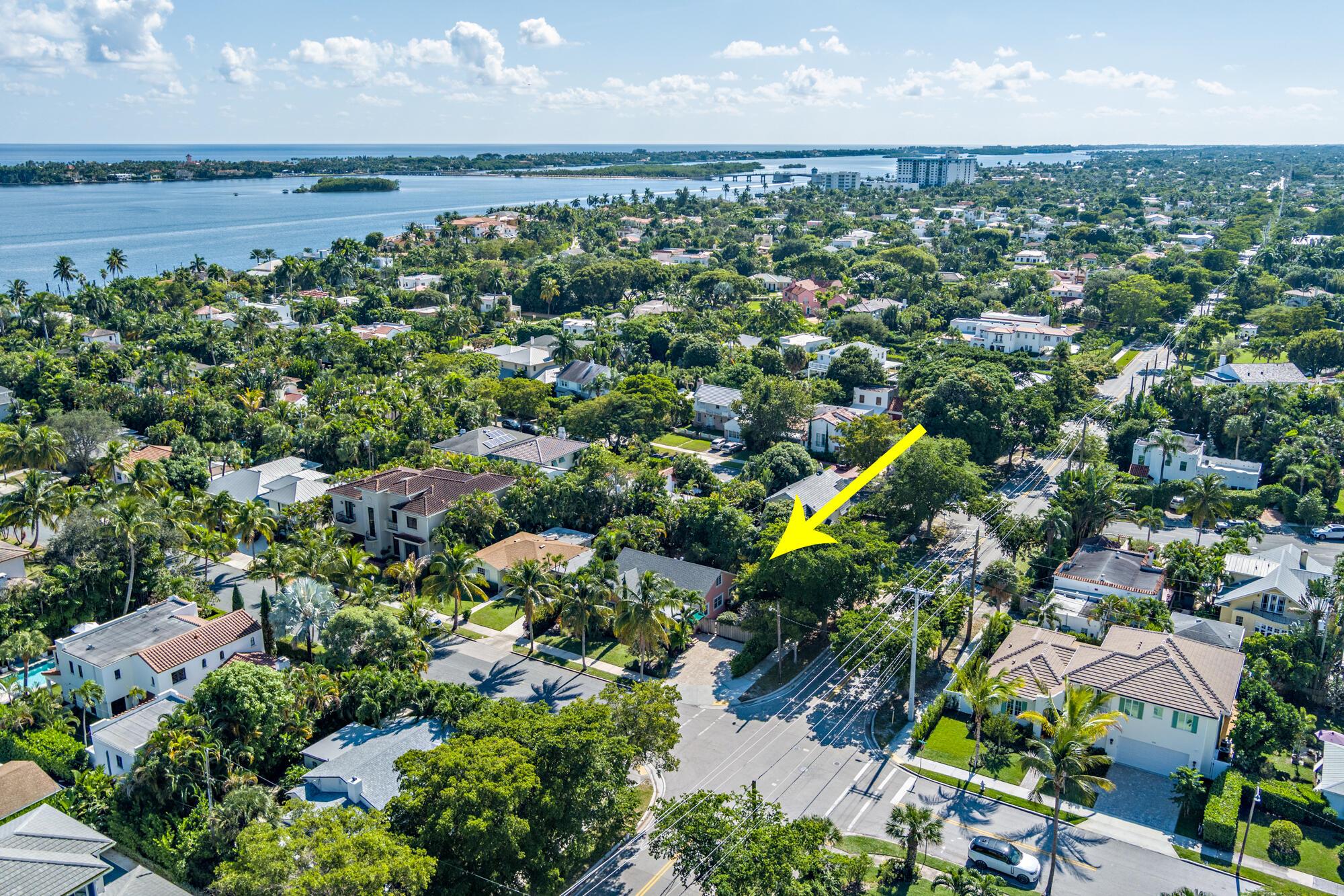 EL CID COURT IN - Land