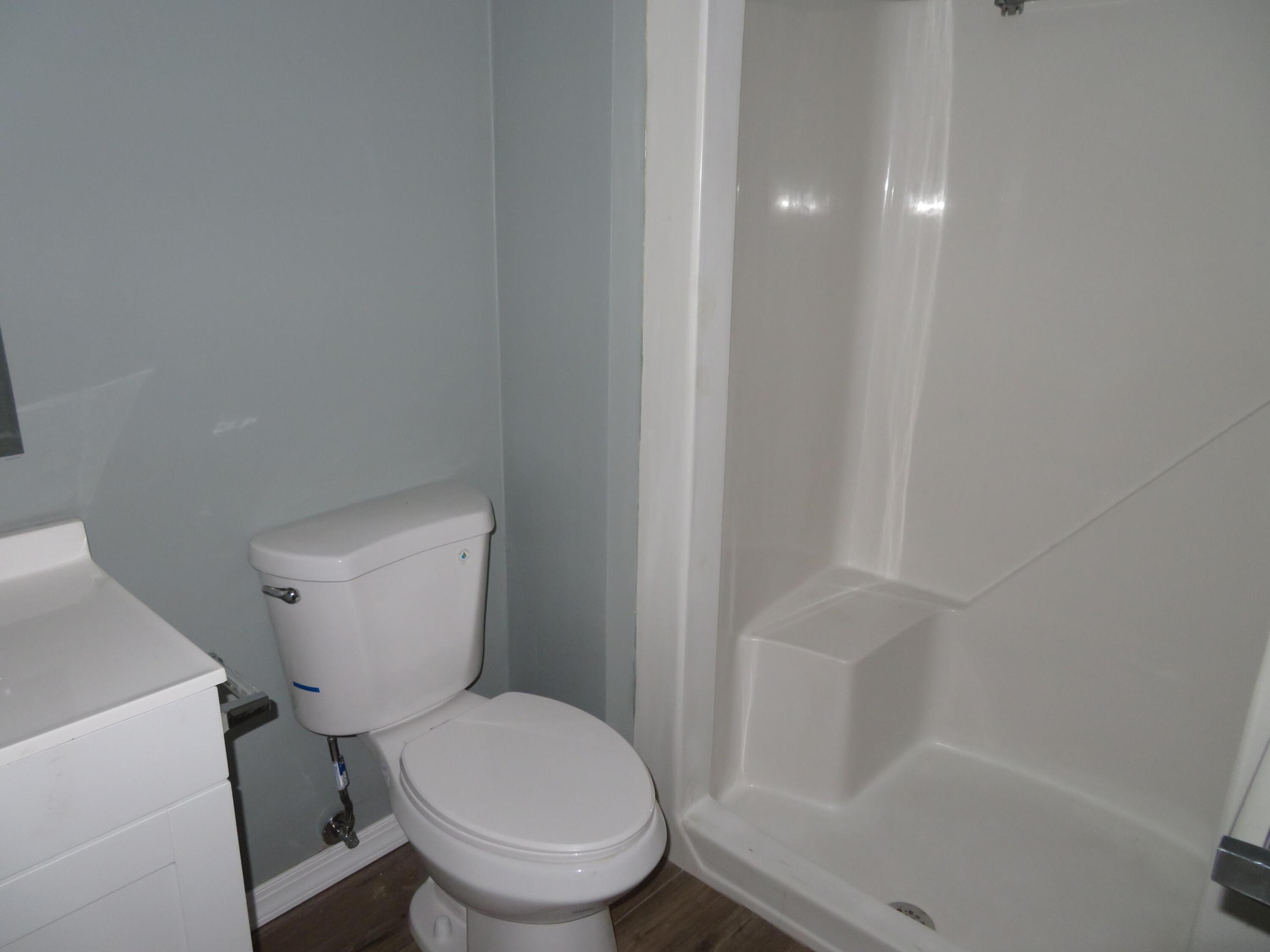 GOLDEN LAKES VILLAGE CONDO 1 THRU 13-A - Residential Lease