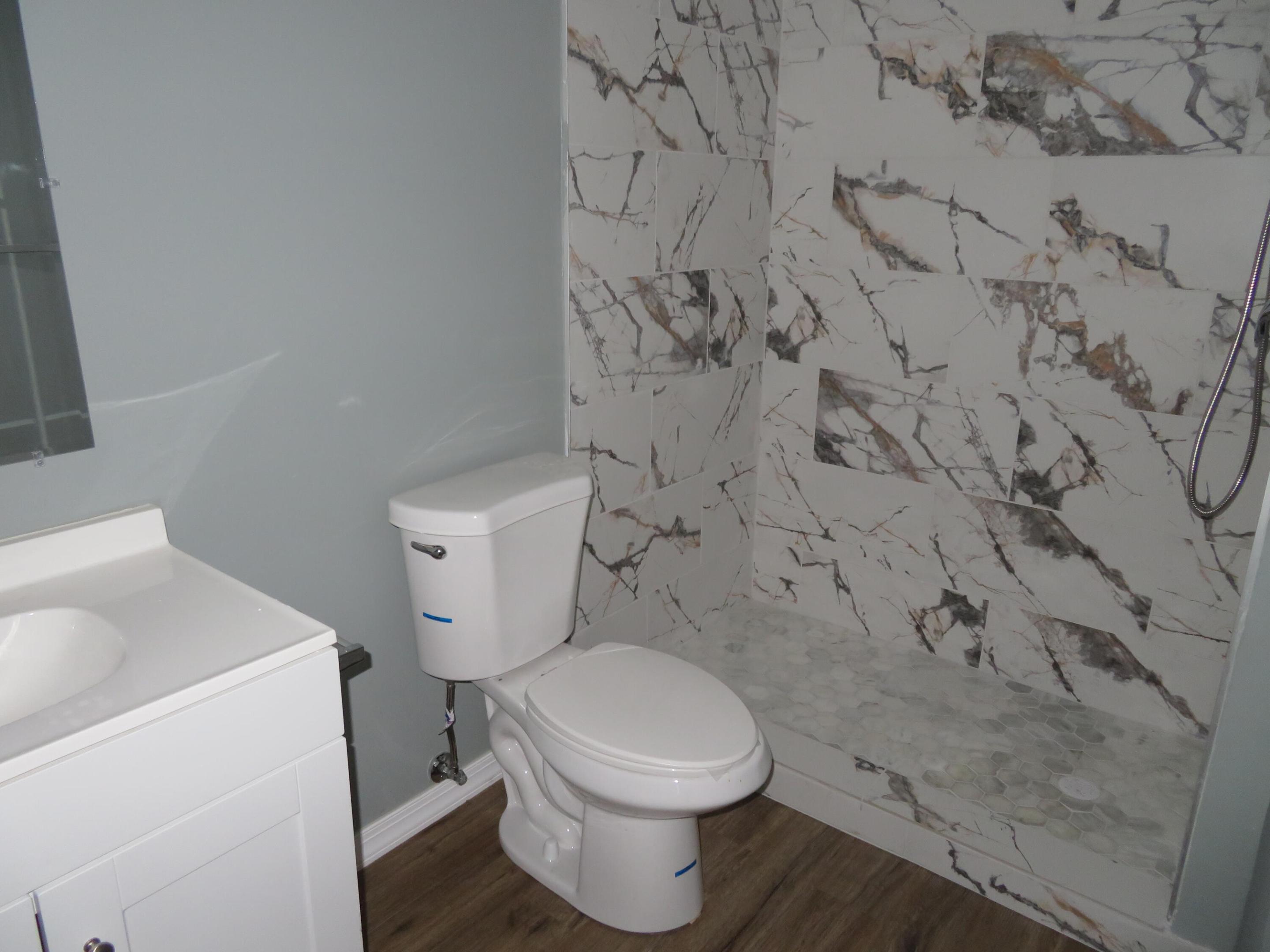 GOLDEN LAKES VILLAGE CONDO 1 THRU 13-A - Residential Lease