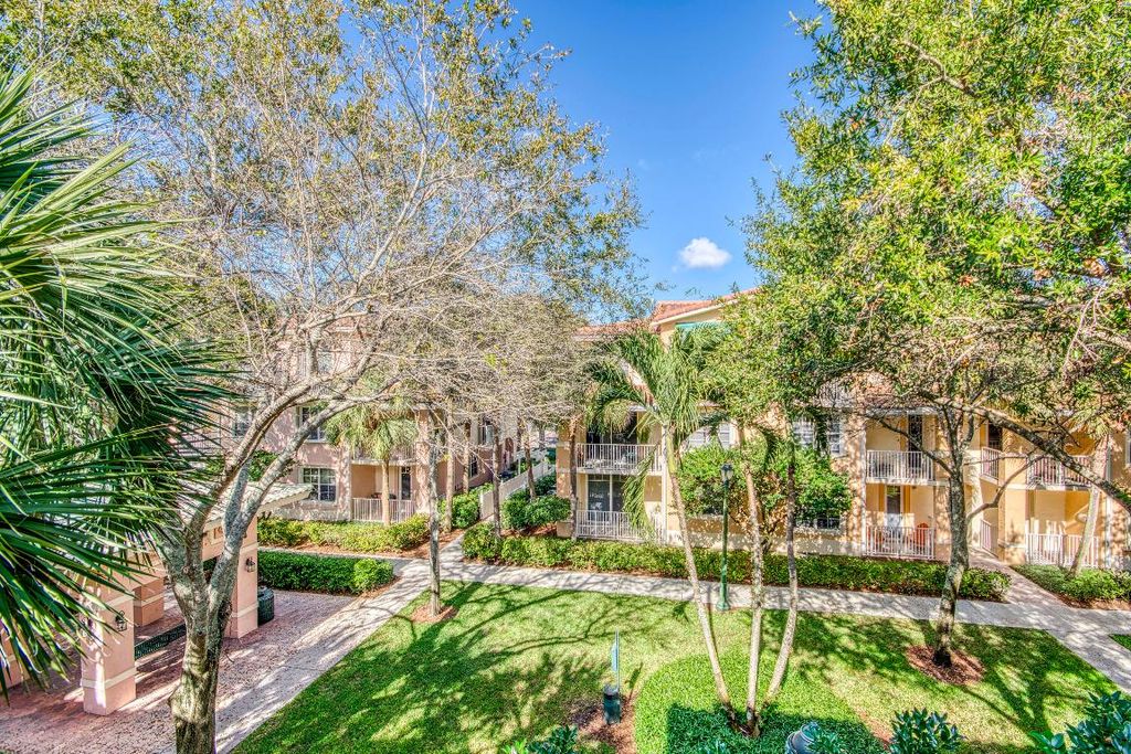 Photo of 4812 S Central Boulevard #27, Jupiter, FL 33458 (MLS # R11153596)