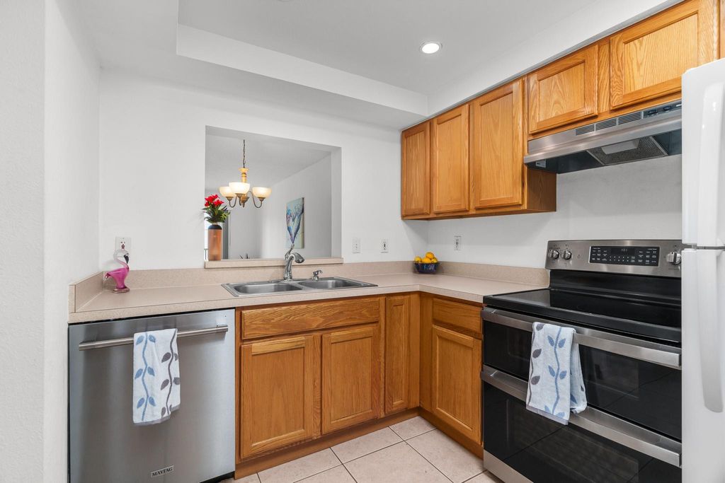 Photo of 4025 N Federal Highway #227B, Fort Lauderdale, FL 33308 (MLS # F10515002)